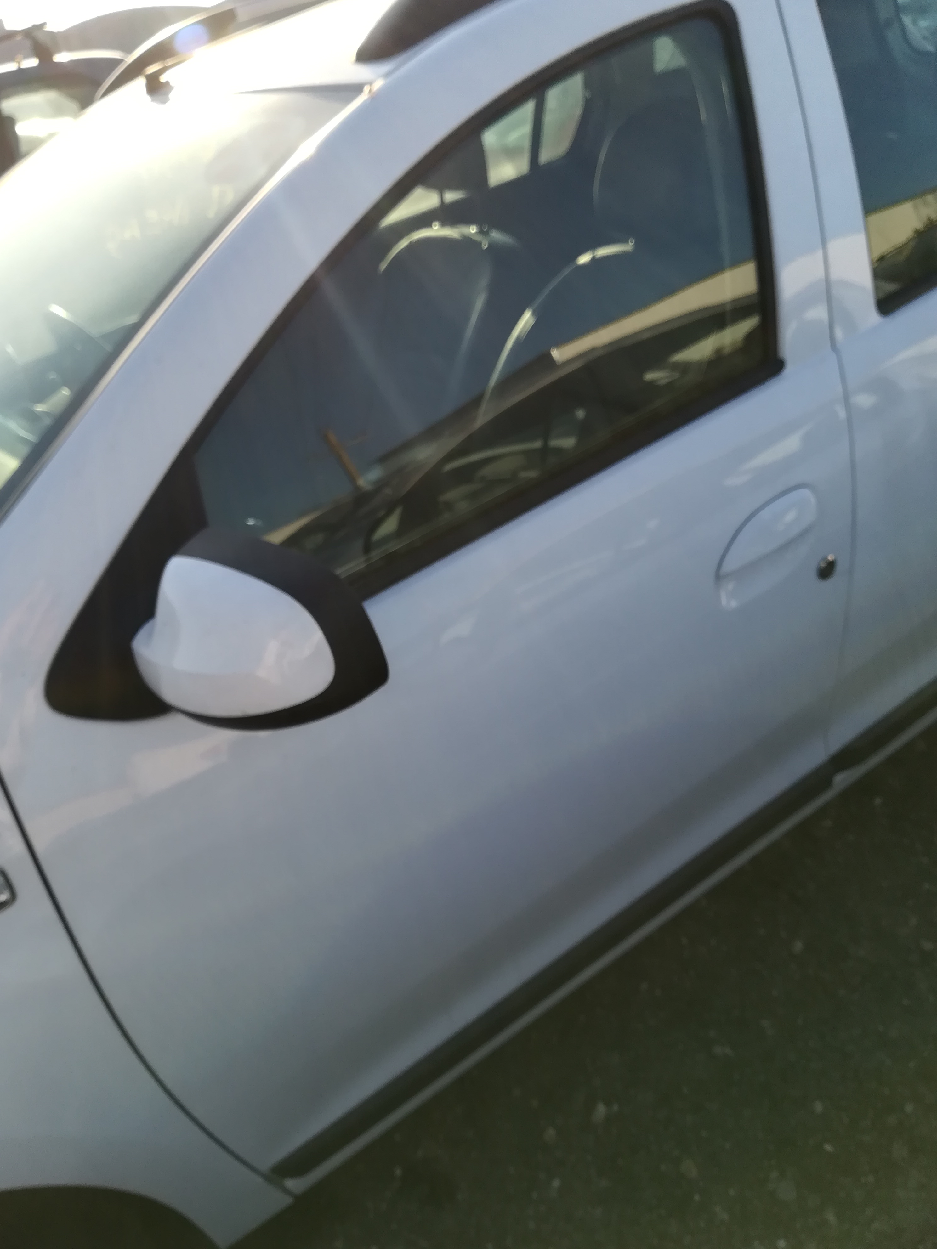 Usa stanga fata Dacia Logan nou MCV